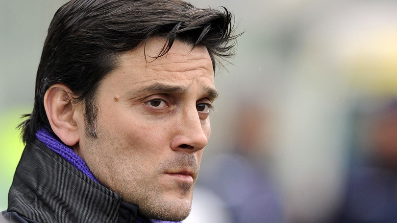 Montella, aeroplanino che doveva volare low cost