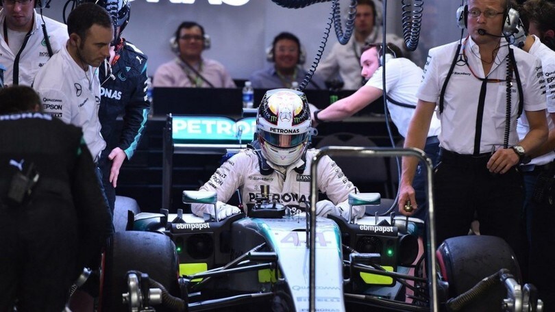 F1, Gp Singapore: Hamilton e le difficoltà Mercedes
