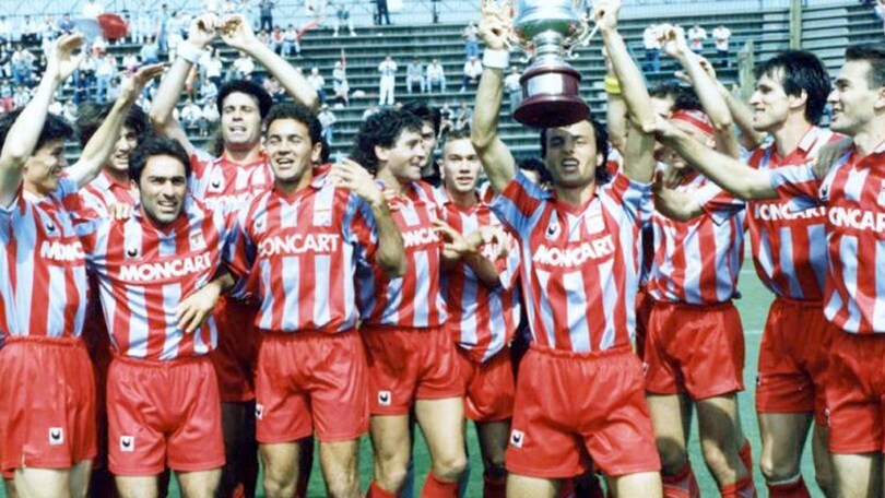 Leggende di provincia / Luigi Gualco