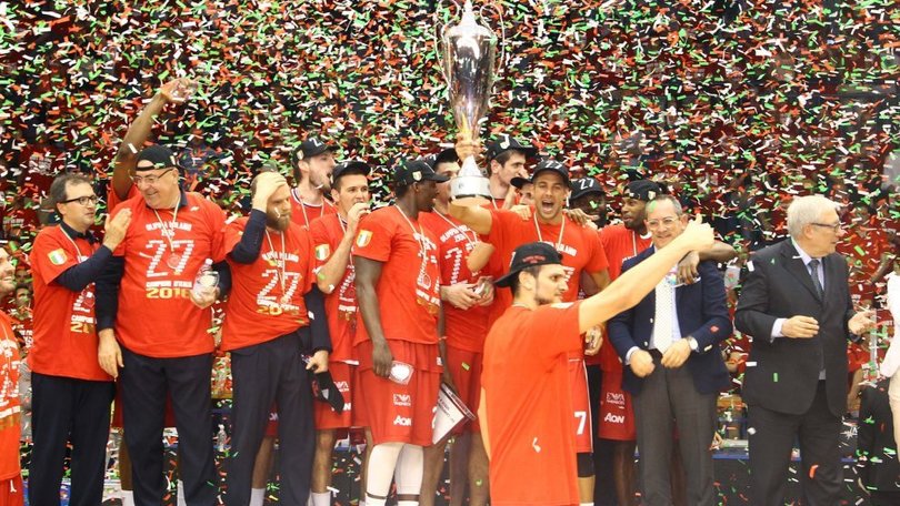 Gli scudetti di Milano e il primo di Reggio Emilia