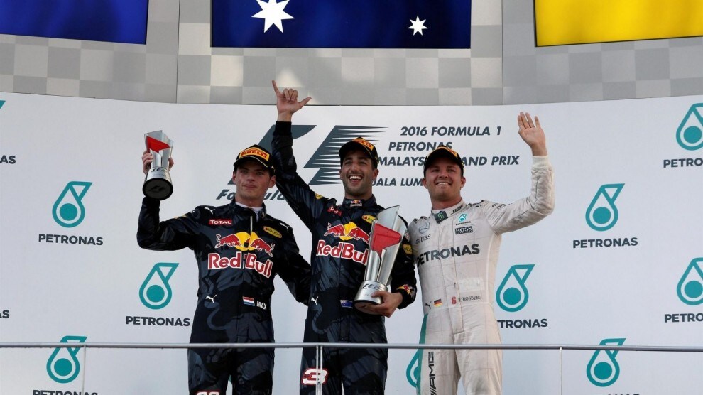 F1, Gp Malesia: la doppietta Red Bull e la rimonta di Rosberg