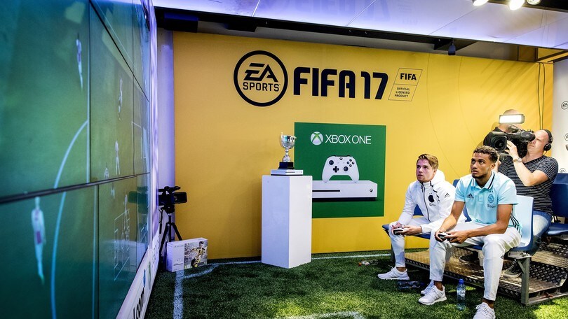 FIFA e PES 2018, Clasico da eSports