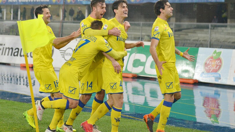 Giaccherini trascina il Chievo