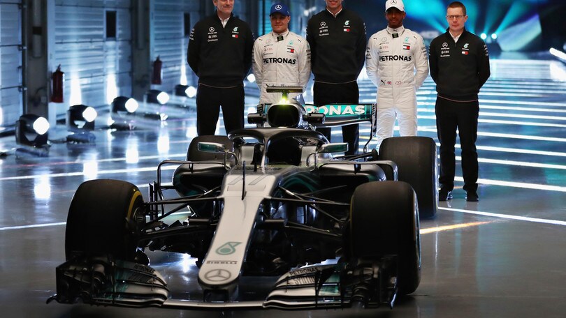 Ecco la Mercedes 2018: si chiama W09