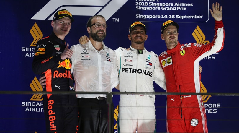 F1 Singapore: Hamilton a forza 40, Vettel solo terzo