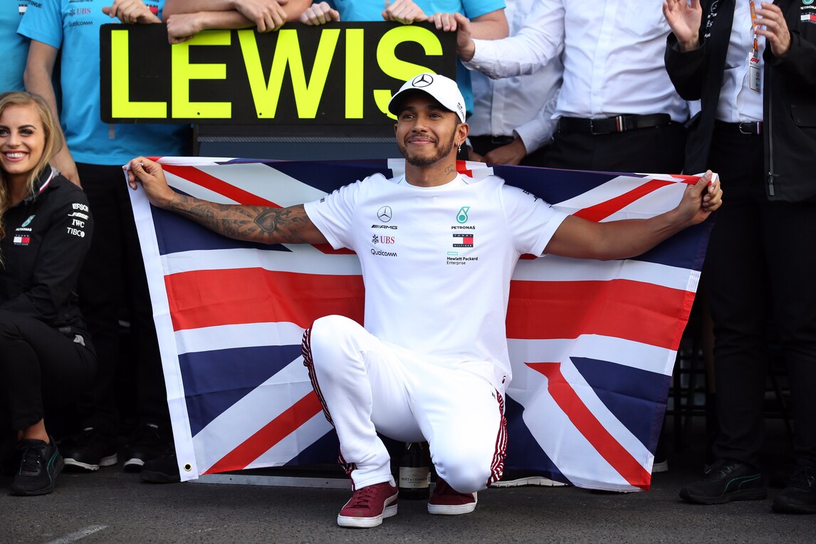 F1 Messico: vince Verstappen, Hamilton campione del mondo!