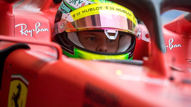 Mick Schumacher debutta in Ferrari