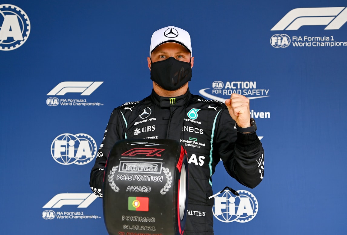 F1, Gp Portogallo: Bottas in pole, Hamilton secondo