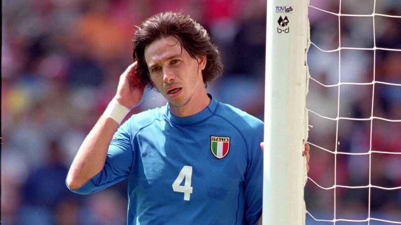 Turchia-Italia e le emozioni di Albertini all'esordio di Euro 2000