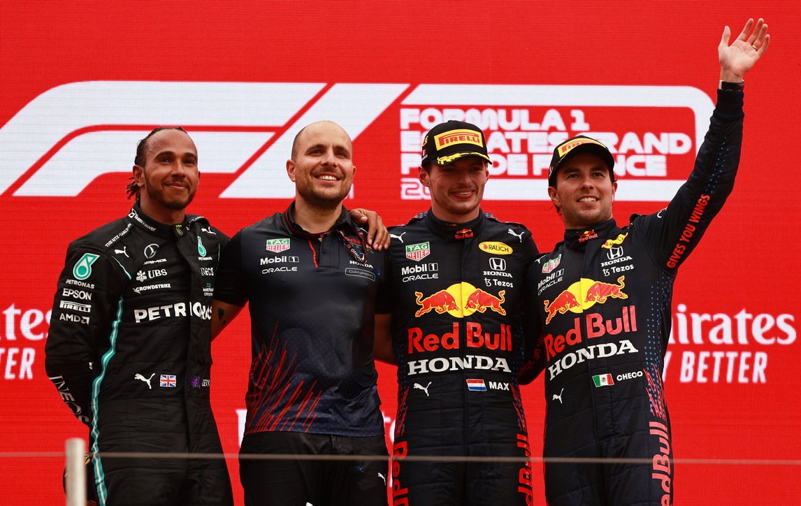 F1, Gp Francia: Verstappen e la vittoria in volata su Hamilton