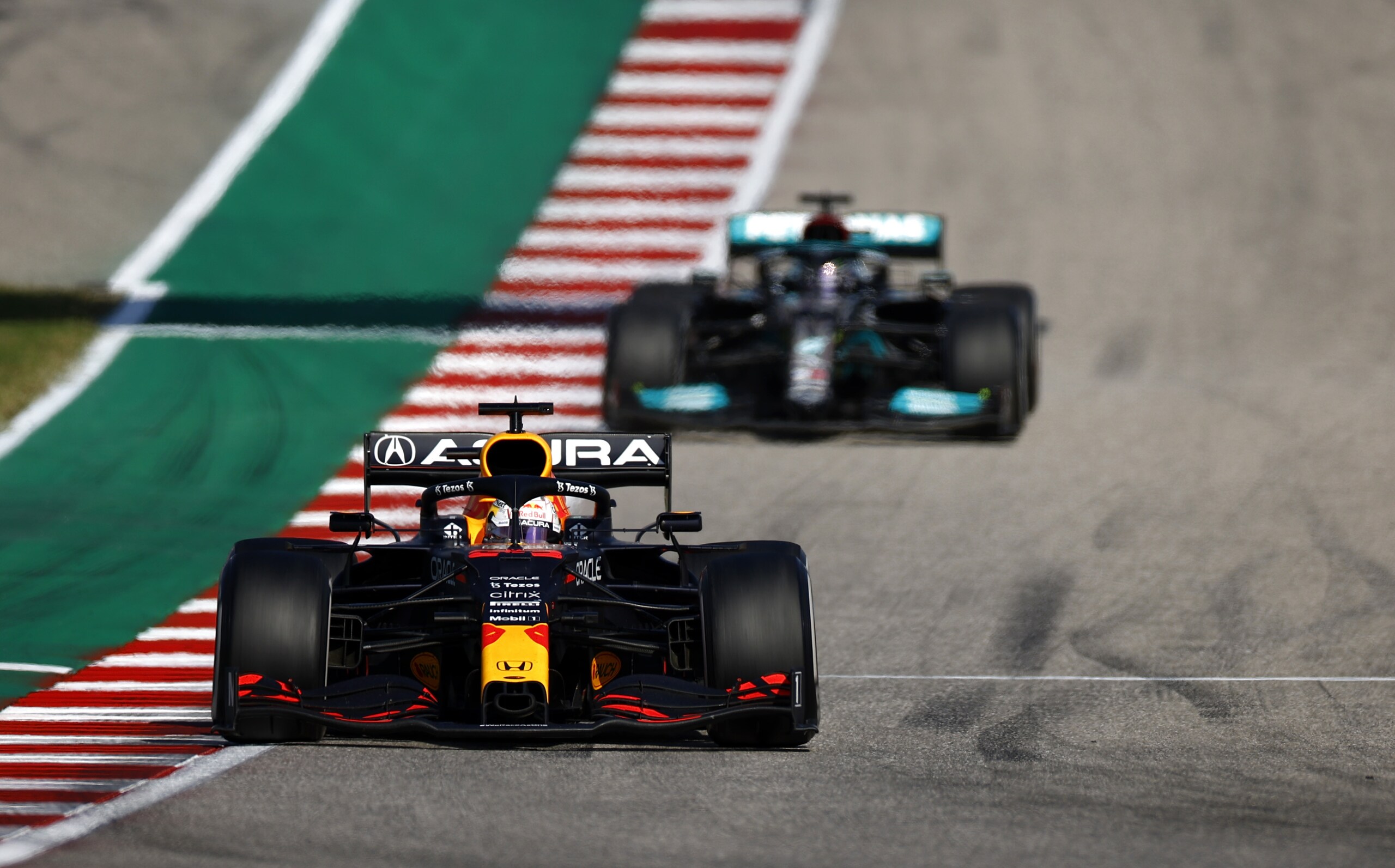 F1 Usa: la vittoria di Verstappen e la disperata rimonta di Hamilton