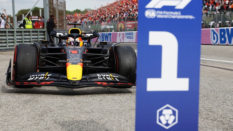 F1, Sprint Imola: Verstappen batte Leclerc, Sainz da decimo a quarto!
