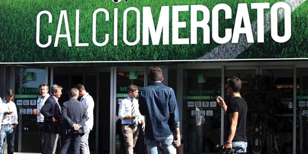 Calciomercato, dal Gallia all’Hilton: le sedi che hanno fatto la storia