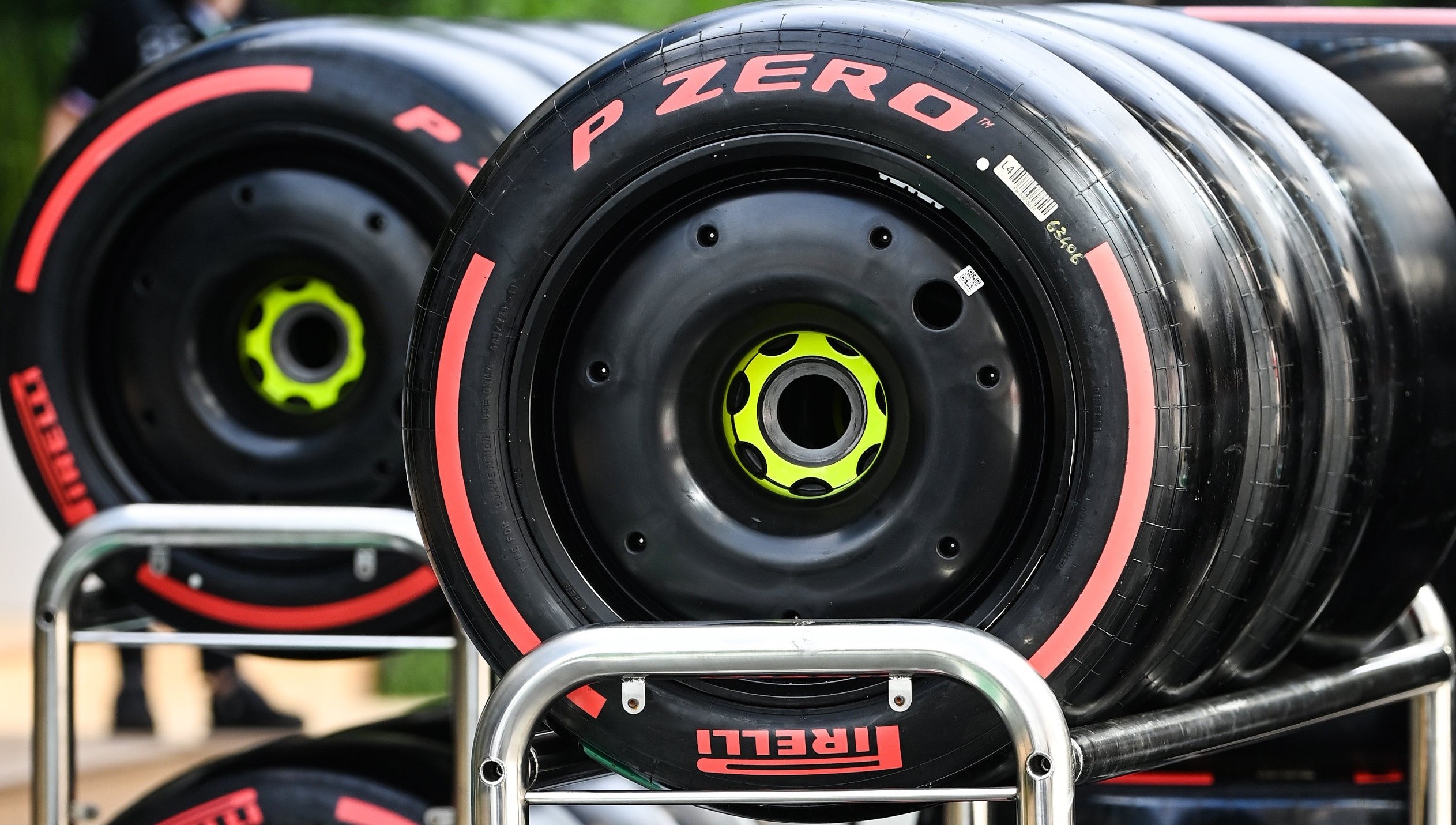 Alternative Tyre Allocation in Formula 1: pregi e difetti