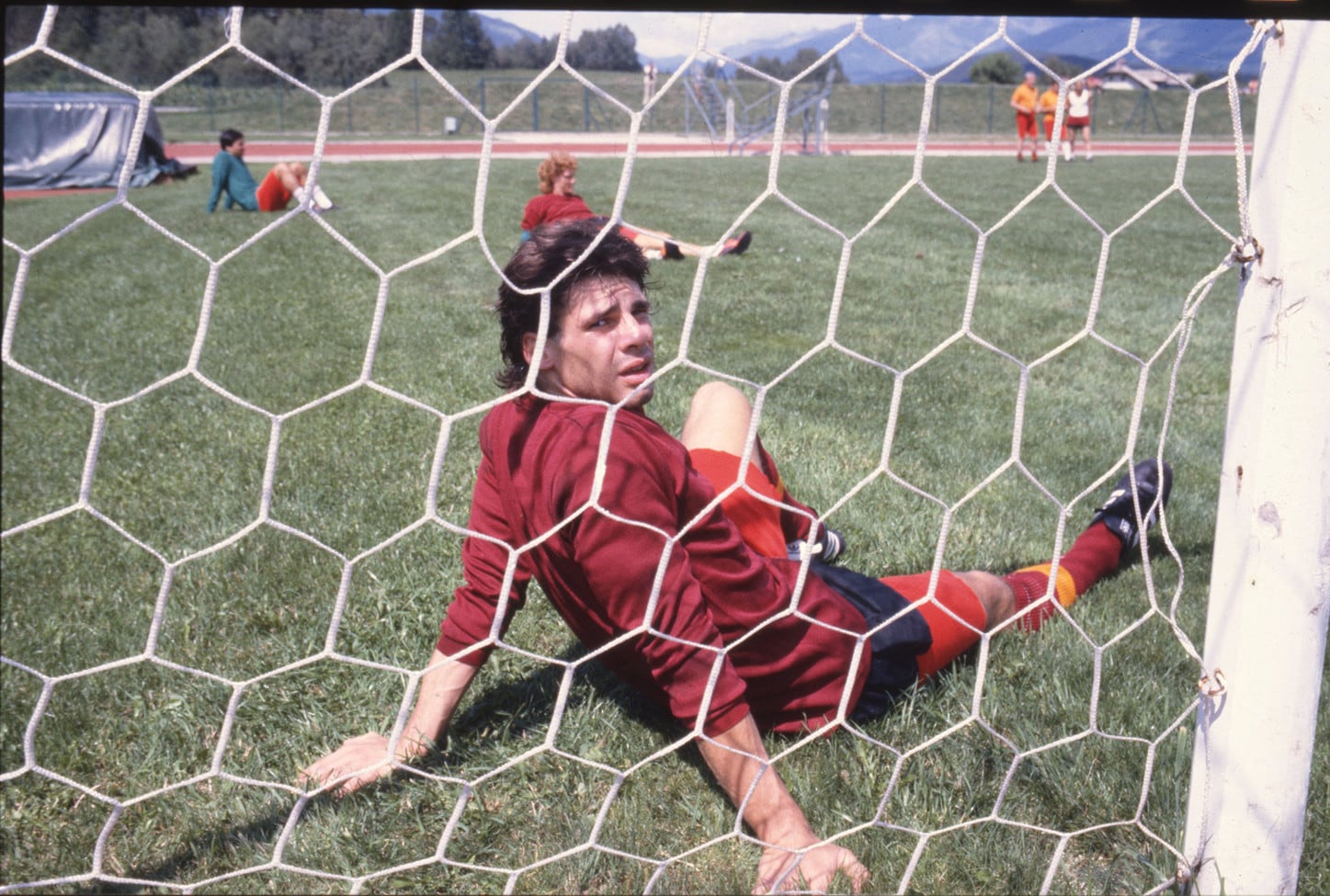 Nela, cuore Roma, dolci ricordi napoletani