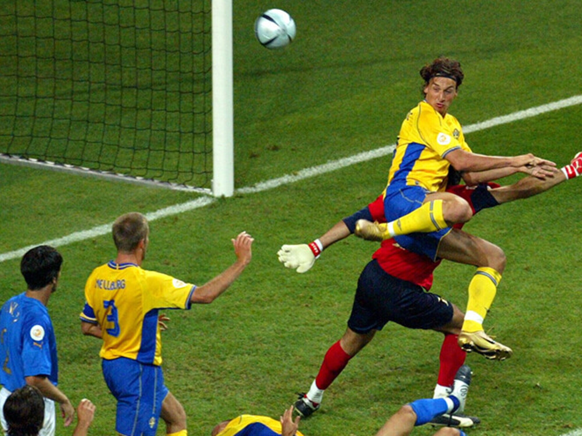 Guerin Sportivo 26 2004-Lippi-Speciale Film Europei-Nazionale