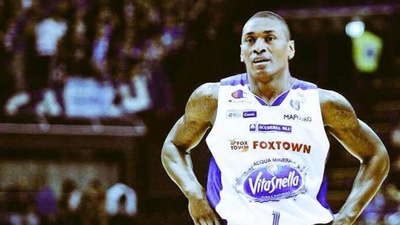 Dilettani contro Ron Artest (Guerin Basket)