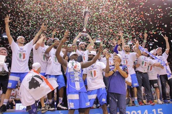 Lo scudetto di Sacchetti e dei 5 Mori