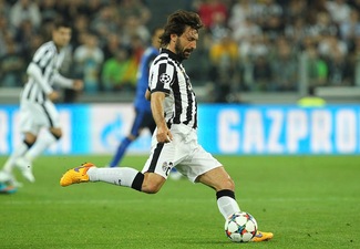 Juve, Pirlo vola a New York: stile anche nel saluto