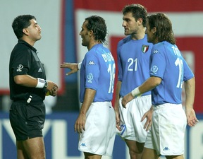 #SlidingDoors, Vieri stende la Corea. Totti verso il Pallone d'Oro