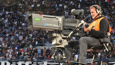 La serie A sul divano Sky-Mediaset