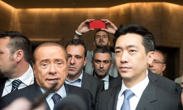 La guerra televisiva e il bersaglio Berlusconi