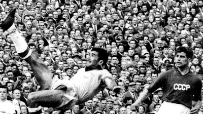 Bandiere al vento / Nilton Santos