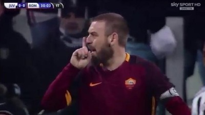 De Rossi-Mandzukic e i microfoni del 2016