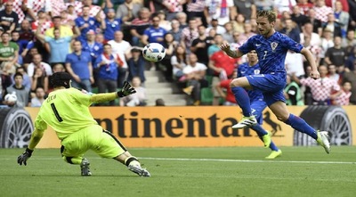 Euro 2016, Repubblica Ceca-Croazia 2-2