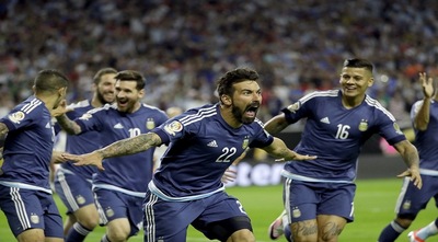 Copa América, Argentina prima finalista: Usa travolti (4-0)