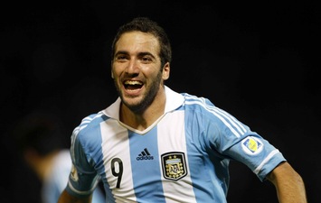 Le news del giorno: Higuain-Juventus, è ufficiale. Federer, no a Rio