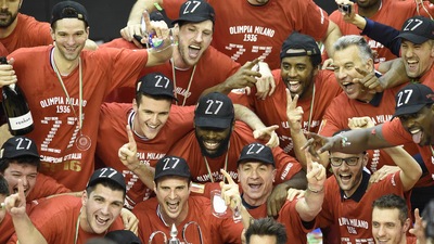 Armani sfilerà anche in Europa