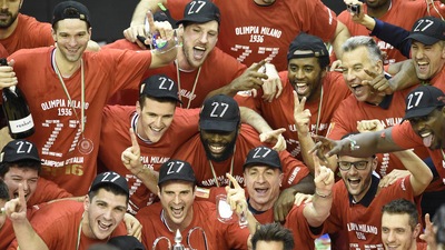 Armani sfilerà anche in Europa