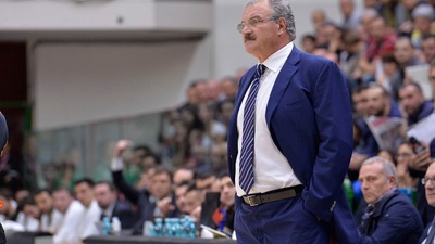 Brindisi assomiglia a Sacchetti