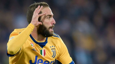 Higuain show al San Paolo