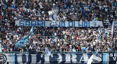 I tifosi del Napoli si schierano con Sarri