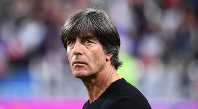Löw mai così in basso