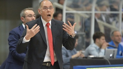 Caja e le porte girevoli