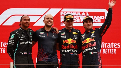 F1, Gp Francia: Verstappen e la vittoria in volata su Hamilton