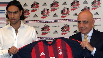 Calciomercato, il colpo dell'ultimo giorno: Nesta dalla Lazio al Milan