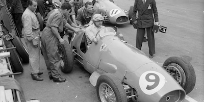 José Froilan Gonzalez, il primo pilota a vincere con la Ferrari