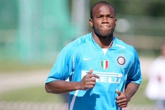 Le spy story del calciomercato: Suazo, parenti serpenti