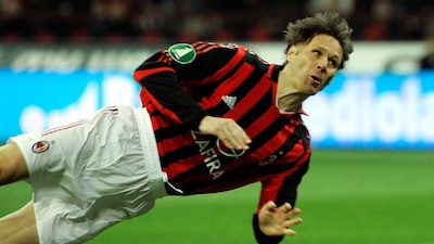 Marco Van Basten, il Leonardo da Vinci del calcio