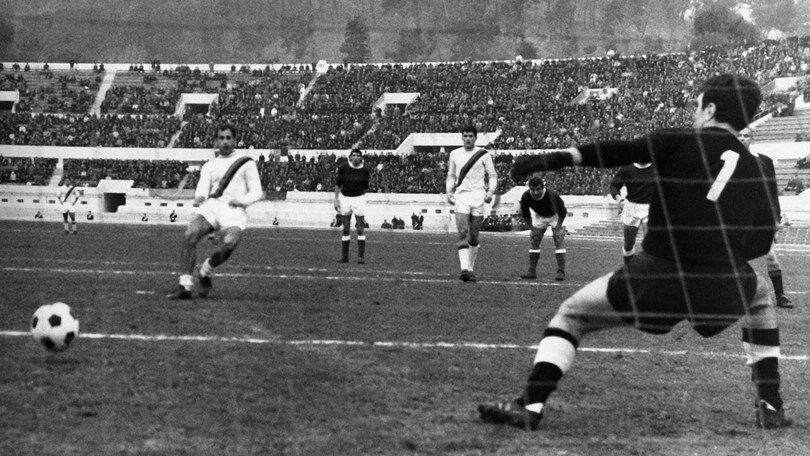 Joaqu&igrave;n Peir&ograve; numero 9 per la storia