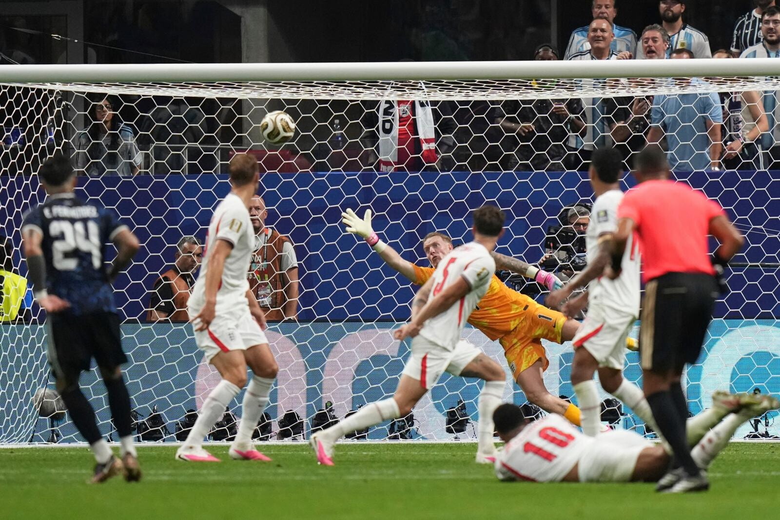 Inghilterra-Argentina 1-2: il film della seconda semifinale dei Mondiali 2026