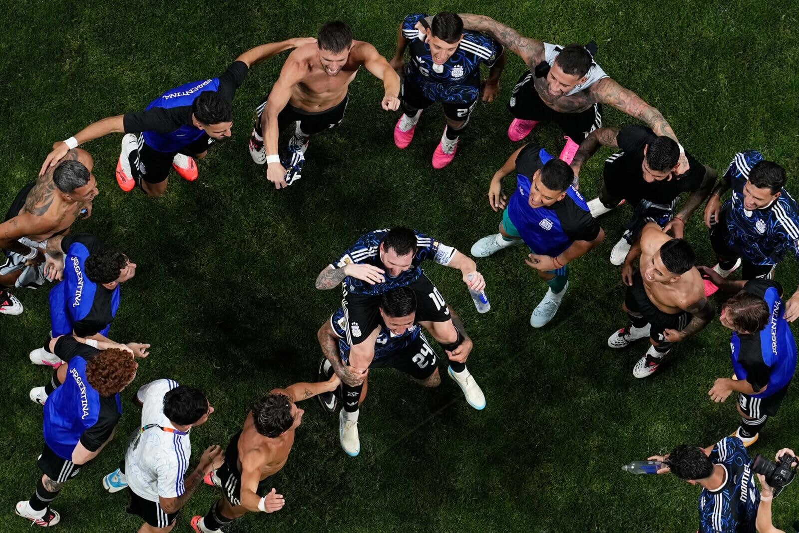 Inghilterra-Argentina 1-2: il film della seconda semifinale dei Mondiali 2026