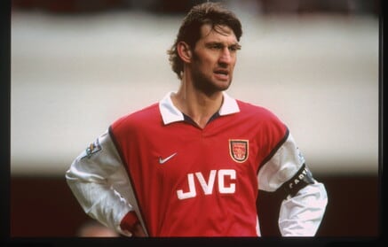 Tony Adams, una carriera in difesa