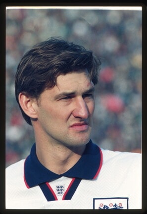 Tony Adams, una carriera in difesa