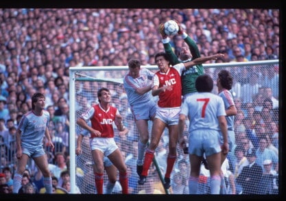 Tony Adams, una carriera in difesa