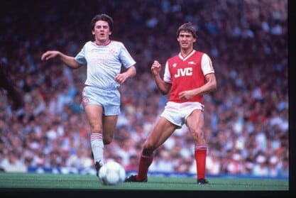 Tony Adams, una carriera in difesa